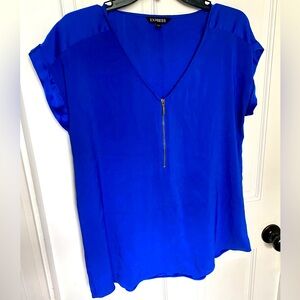 Express front zipper blouse. Size L.